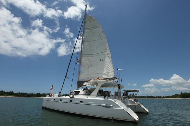 catamaran yacht bali